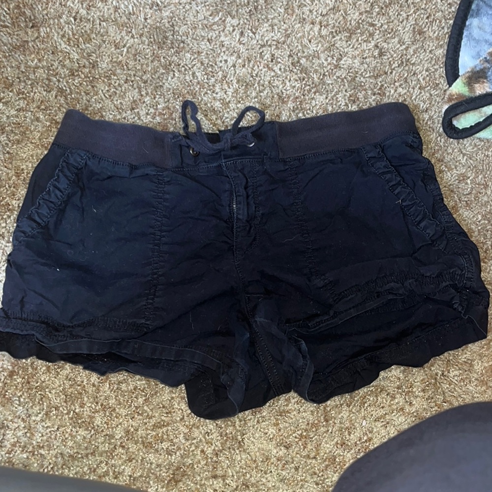 SIZE 6 A.N.A BLACK SHORTS OBO
